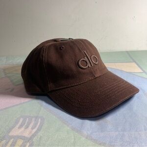 ALO Yoga Chocolate Brown Cap